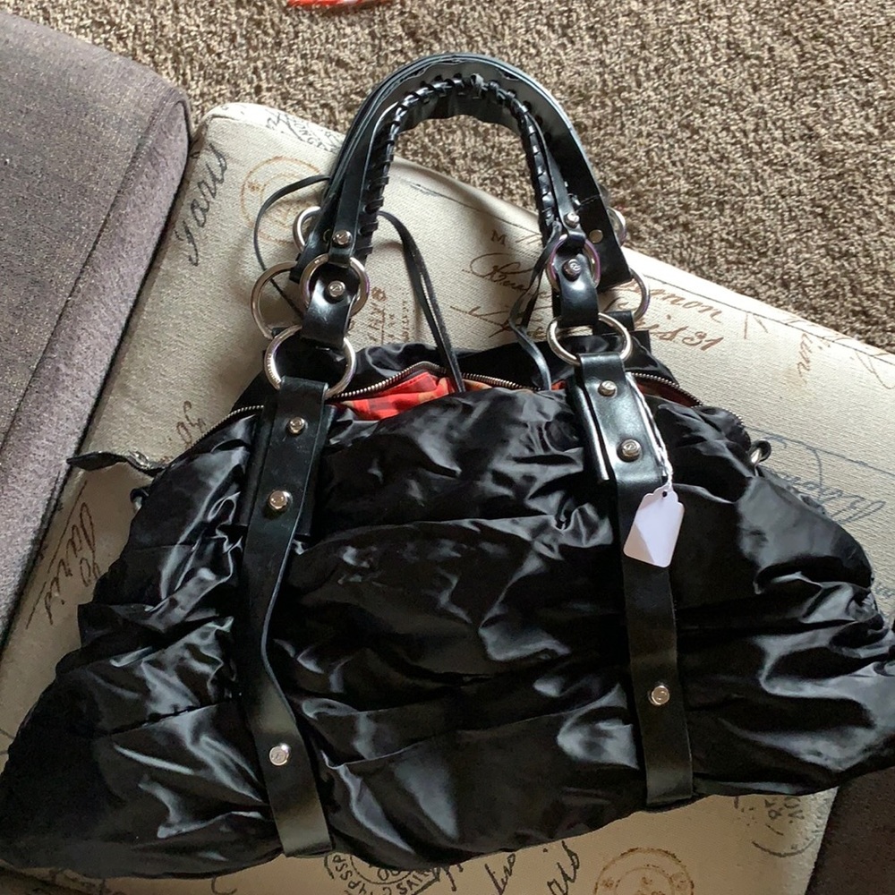 Cute purse.